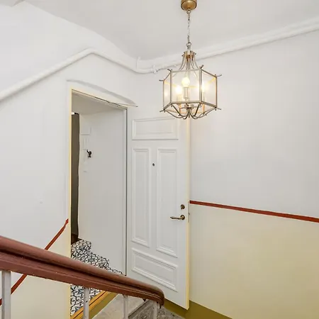 Old Hanza Apartman *
